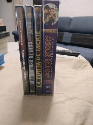 Lote de 3 DVD y 1 VHS de Jackie Chan