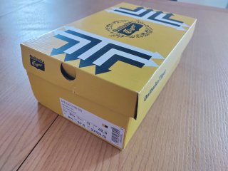 Bolsa y Cajas Onitsuka Tiger