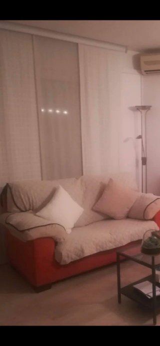 Divano a 2 posti beige e arancione