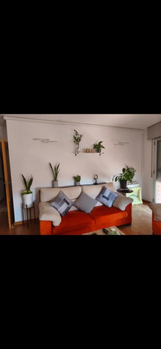 Divano a 2 posti beige e arancione