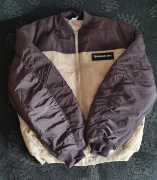 Chaqueta Bomber Reebok Nueva con Etiqueta