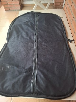 Bolsa de traje Hugo Boss