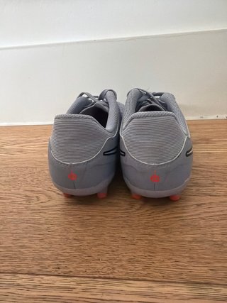 Botas de Fútbol Nike Tiempo Talla 36