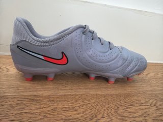 Botas de Fútbol Nike Tiempo Talla 36