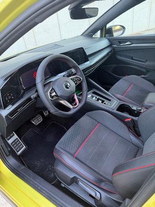 Volkswagen Golf 2021
