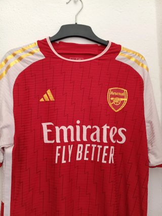 Camiseta Arsenal Adidas Roja y Dorada