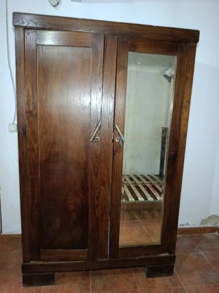 Negociable.Juego dormitorio antiguo,madera castaño