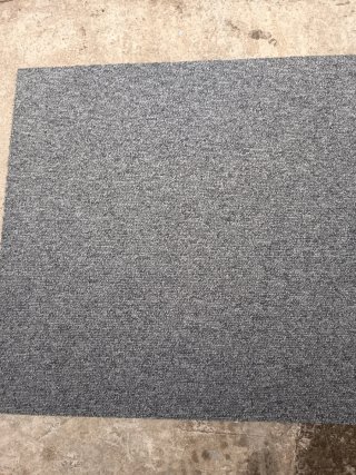 Alfombra gris acrílica