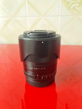 Lente Viltrox 33mm F1.4 para Sony E-Mount