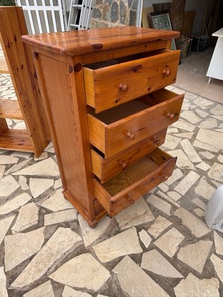 Cómoda de pino macizo