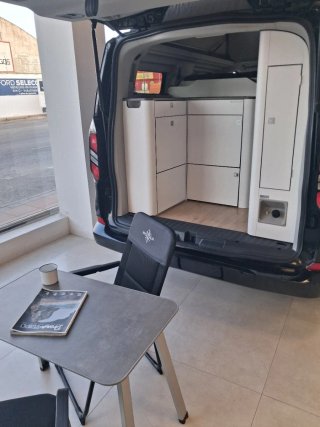 Ford Tourneo Custom 2025