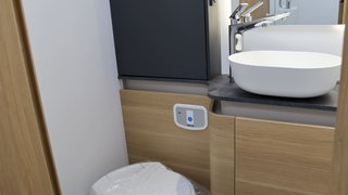 Autocaravana perfilada Adria Matrix Axess 670SC