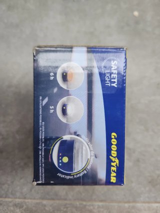 Baliza V16 Goodyear SIN ESTRENAR