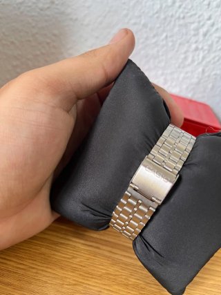 Reloj Casio Plateado con Esfera Azul