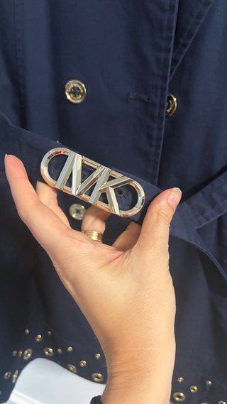 Gabardina Michael Kors Azul Marino con Logo MK