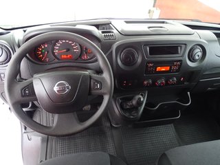 Nissan NV400 L2H2
