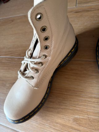 Botas Dr. Martens Beige