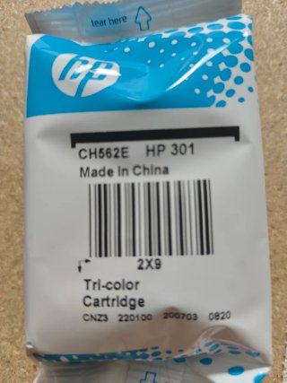 Cartuccia d'inchiostro tricolore HP 301 CH562E