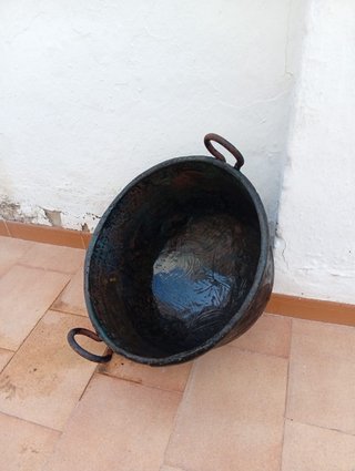 Caldera de cobre antigua