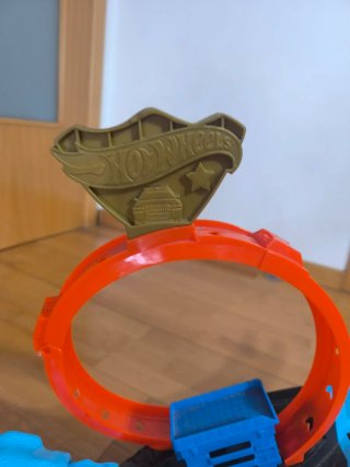 Pista dinosaurio Hot Wheels City T-Rex Mordida