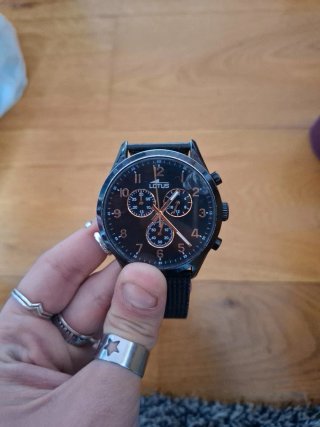 Reloj Lotus para hombre