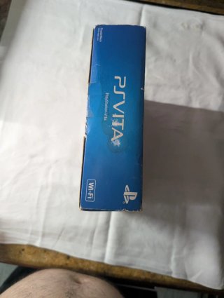 Caja vacía PS Vita Call of Duty