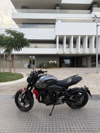 Triumph Trident 660