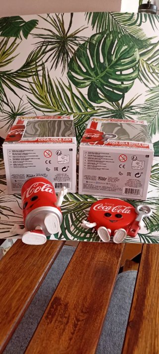 Conjunto Funko Pop Coca Cola Bote y Chapa