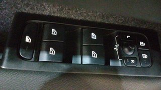 Volvo XC40 T2 Momentum Pro Auto 95 kW (129 CV)