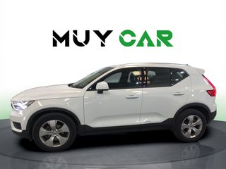 Volvo XC40 T2 Momentum Pro Auto 95 kW (129 CV)