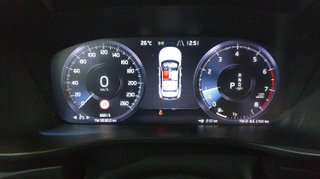 Volvo XC40 T2 Momentum Pro Auto 95 kW (129 CV)