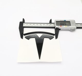EMBLEMA LOGO TESLA NEGRO BRILLO