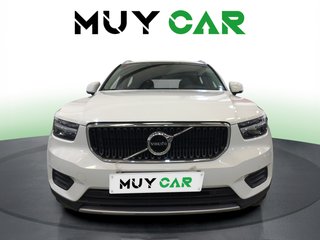 Volvo XC40 T2 Momentum Pro Auto 95 kW (129 CV)
