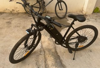 Bicicleta Eléctrica de Montaña Negra