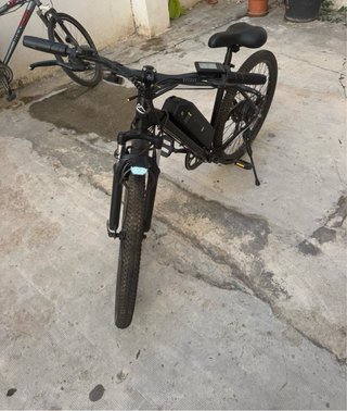 Bicicleta Eléctrica de Montaña Negra