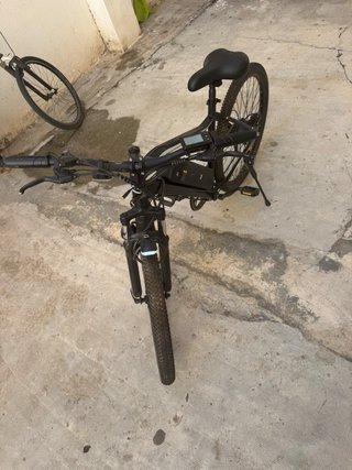 Bicicleta Eléctrica de Montaña Negra