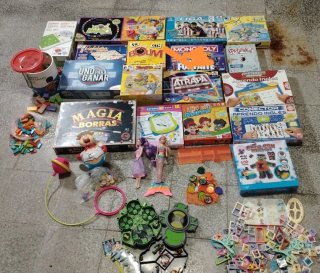 Lote de juegos de mesa variados