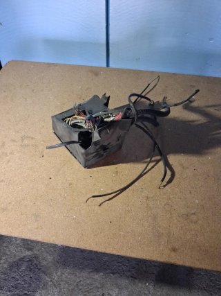 Caja de Relés y Fusibles Peugeot 306