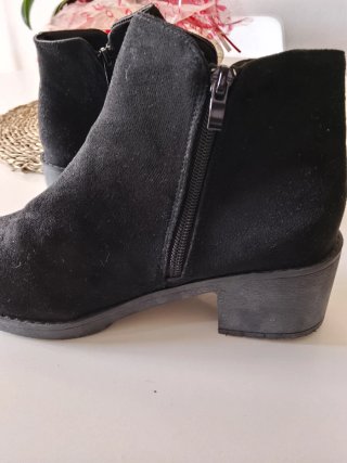 Botines Negros antelina