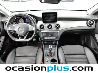 Mercedes-Benz CLA 180 90 kW (122 CV)