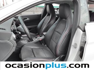 Mercedes-Benz CLA 180 90 kW (122 CV)