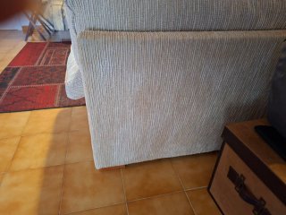 Dos Sofás , un chaise longue beige 2,30m y otro 2m