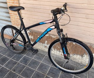 Bicicleta BTWIN MTB Negra