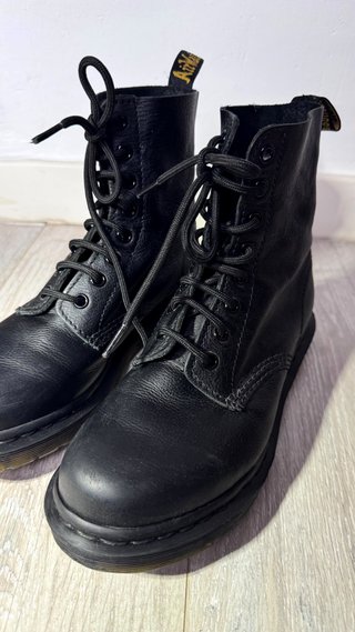 Botas Dr. Martens Negras Piel