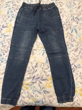 Pantalones vaqueros en buen estado