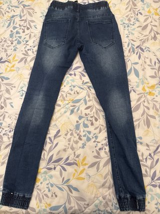 Pantalones vaqueros en buen estado