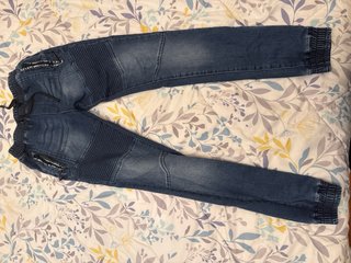 Pantalones vaqueros en buen estado