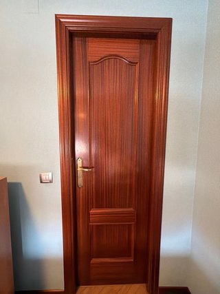 10 Puertas de madera con cristal y lisas