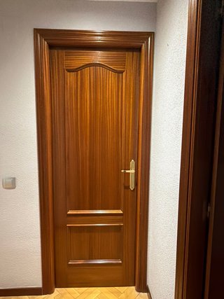 10 Puertas de madera con cristal y lisas