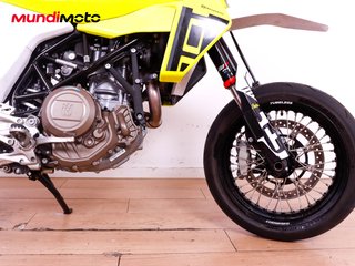 HUSQVARNA 701 SUPERMOTO